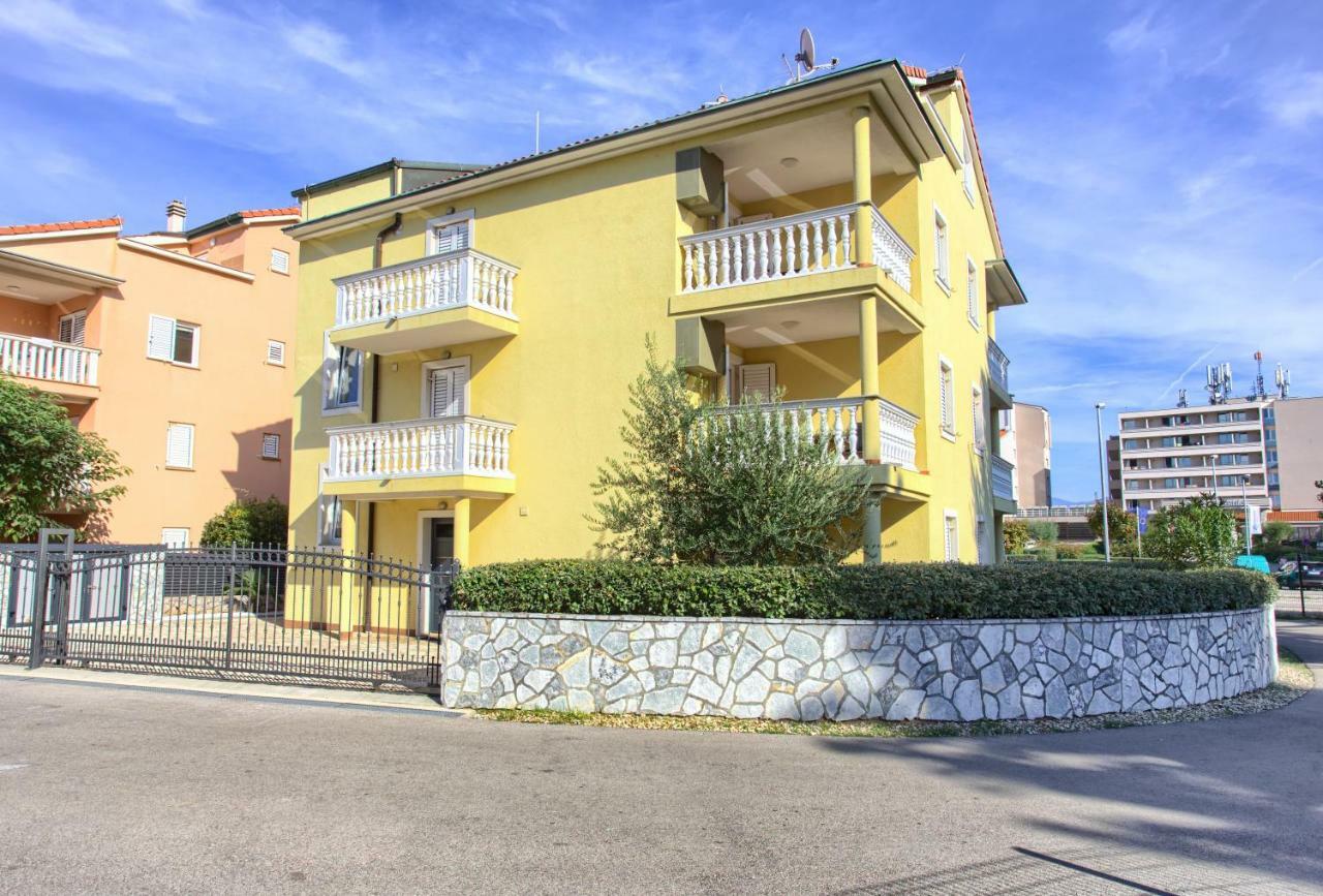 Baska Point Appartement Buitenkant foto