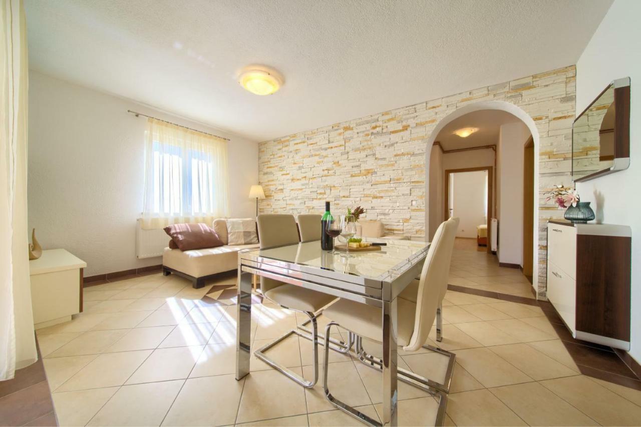 Baska Point Appartement Buitenkant foto