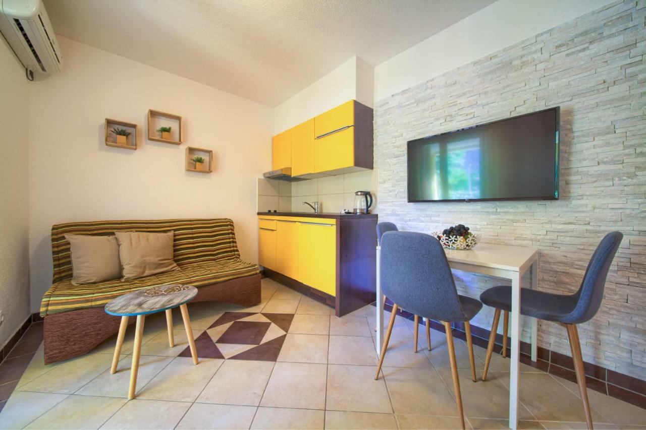 Baska Point Appartement Buitenkant foto